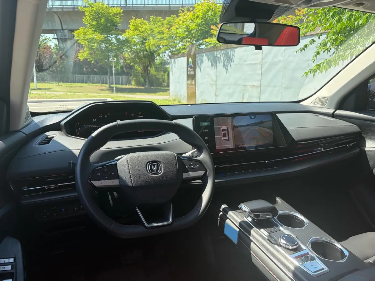 2022 ChangAn Oshan X7 Plus 1.5T 188HP L4 7DCT,autocango,china used car exporter,china ev exporter,chinese used car exporter,chinese used ev exporter