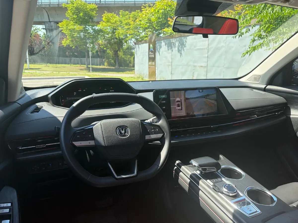 2022 ChangAn Oshan X7 Plus 1.5T 188HP L4 7DCT,autocango,china used car exporter,china ev exporter,chinese used car exporter,chinese used ev exporter