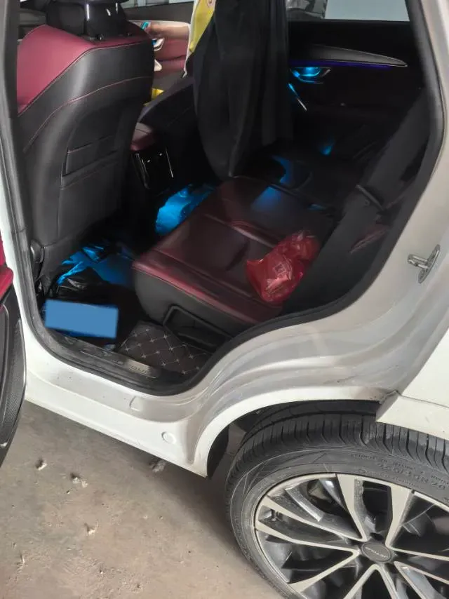 2021 Chery Tiggo 8 Plus 1.6T 197HP L4 7DCT,autocango,china used car exporter,china ev exporter,chinese used car exporter,chinese used ev exporter