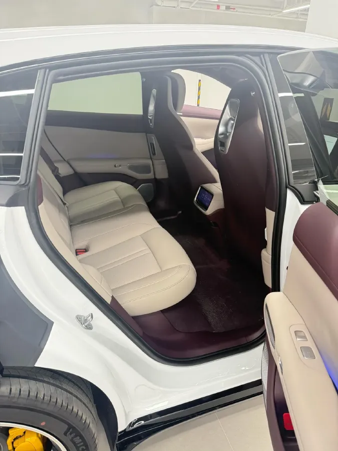 2025 MI YU7 BEV,autocango,china used car exporter,china ev exporter,chinese used car exporter,chinese used ev exporter