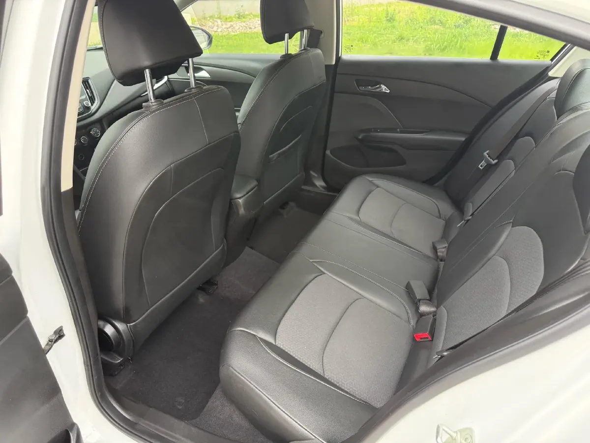 2016 Chevrolet Cavalier 1.5L 113HP L4 6AT,autocango,china used car exporter,china ev exporter,chinese used car exporter,chinese used ev exporter