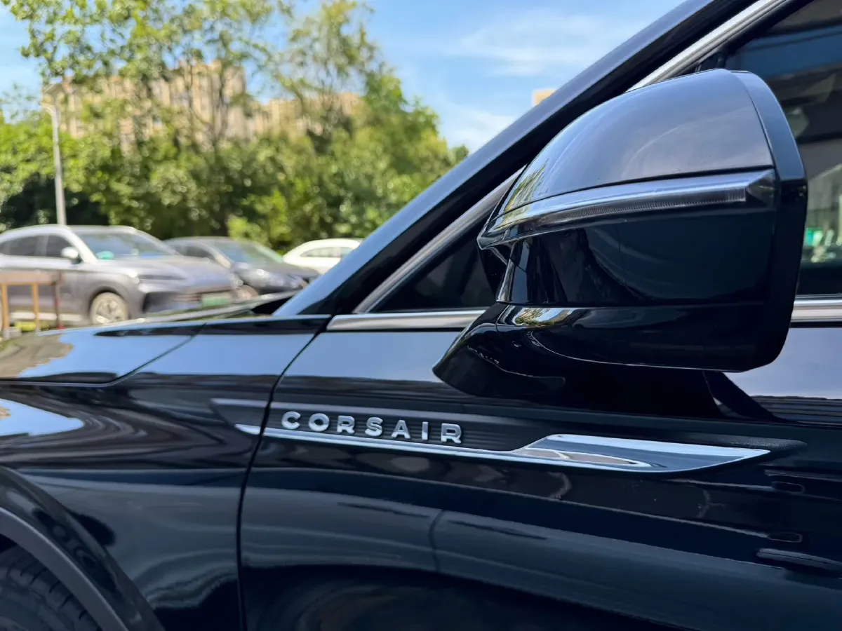 2022 Lincoln Corsair 2.0T 245HP L4 8AT,autocango,china used car exporter,china ev exporter,chinese used car exporter,chinese used ev exporter