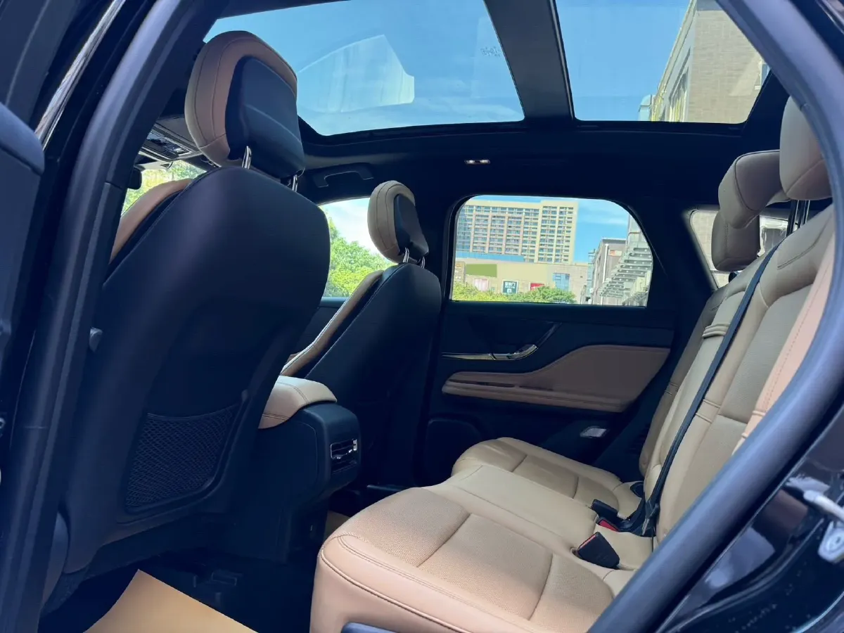 2022 Lincoln Corsair 2.0T 245HP L4 8AT,autocango,china used car exporter,china ev exporter,chinese used car exporter,chinese used ev exporter