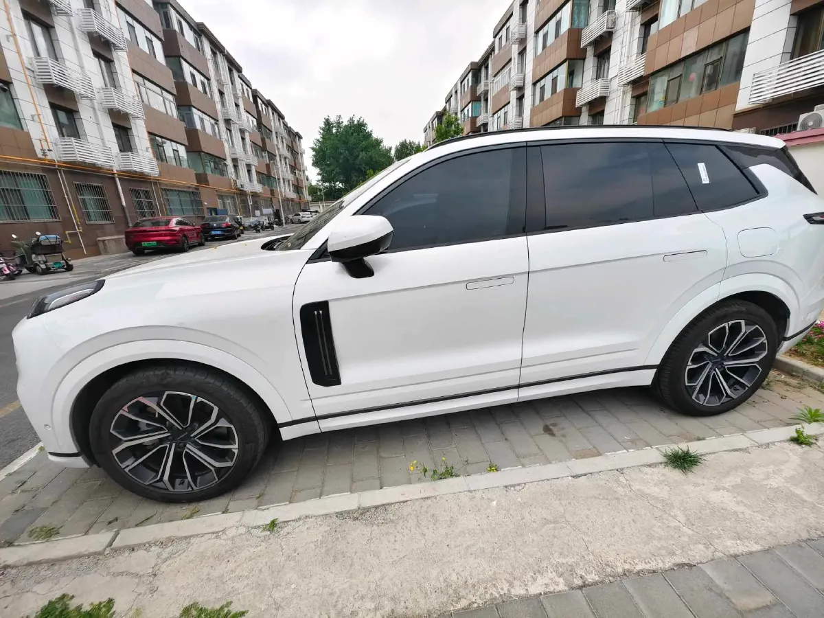 2024 LYNK&CO 09 EM-P 2.0T 254HP L4 3DHT PHEV 40.1KWH,autocango,china used car exporter,china ev exporter,chinese used car exporter,chinese used ev exporter