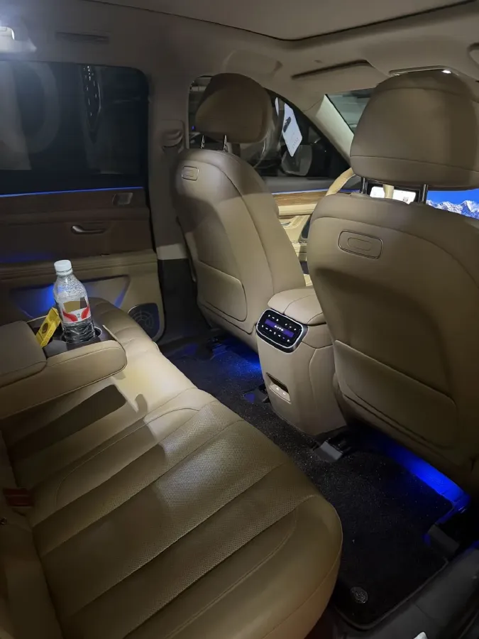 2024 AITO AITO M7 1.5T 152HP L4 REEV 40KWH,autocango,china used car exporter,china ev exporter,chinese used car exporter,chinese used ev exporter