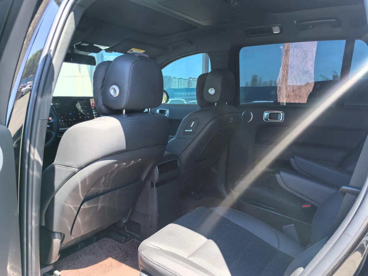 2024 Li L9 Range Extended 154HP REEV 52.3KWH,autocango,china used car exporter,china ev exporter,chinese used car exporter,chinese used ev exporter