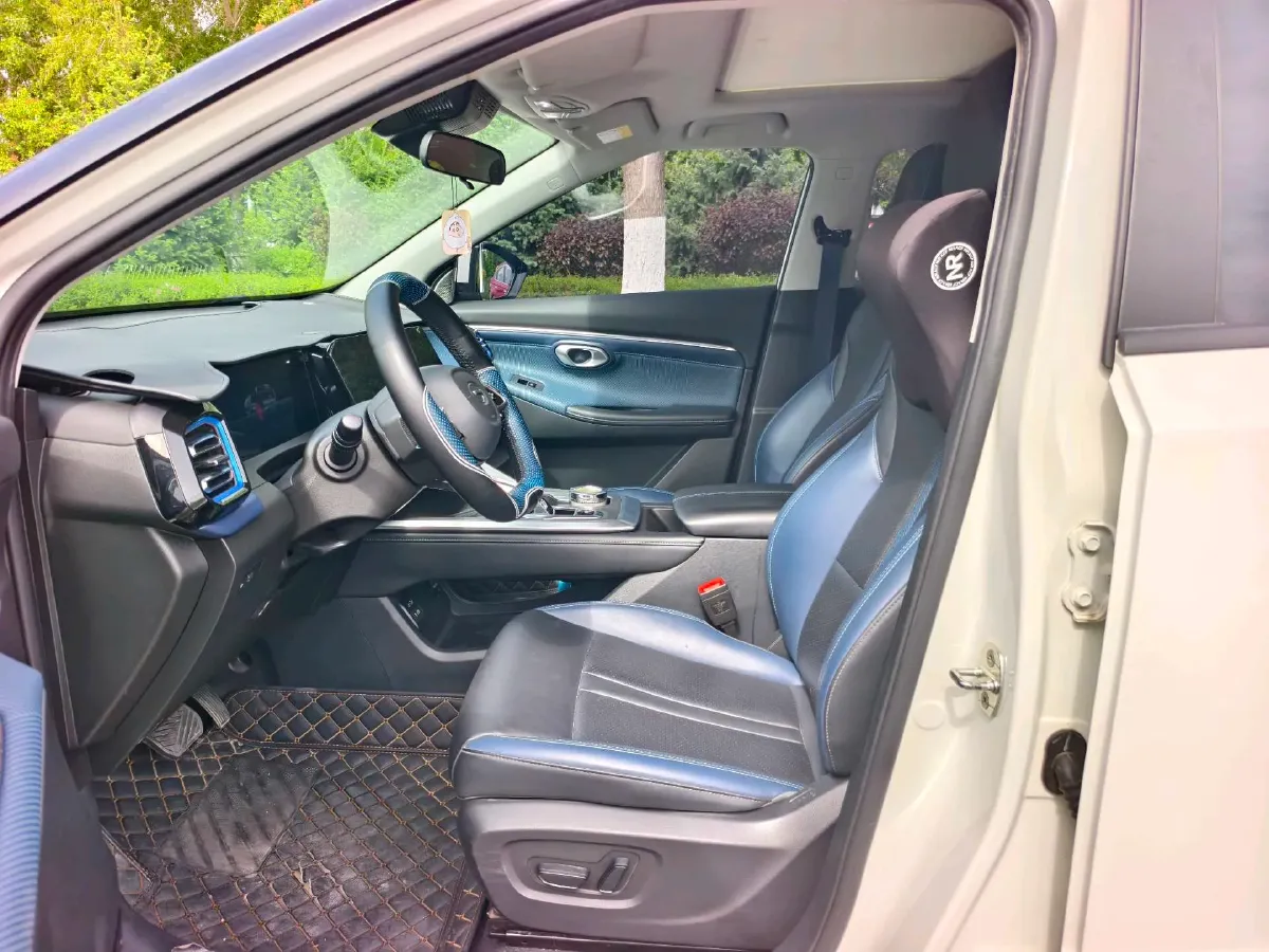 2023 GAC Trumpchi GS3 1.5T 177HP L4 7DCT,autocango,china used car exporter,china ev exporter,chinese used car exporter,chinese used ev exporter