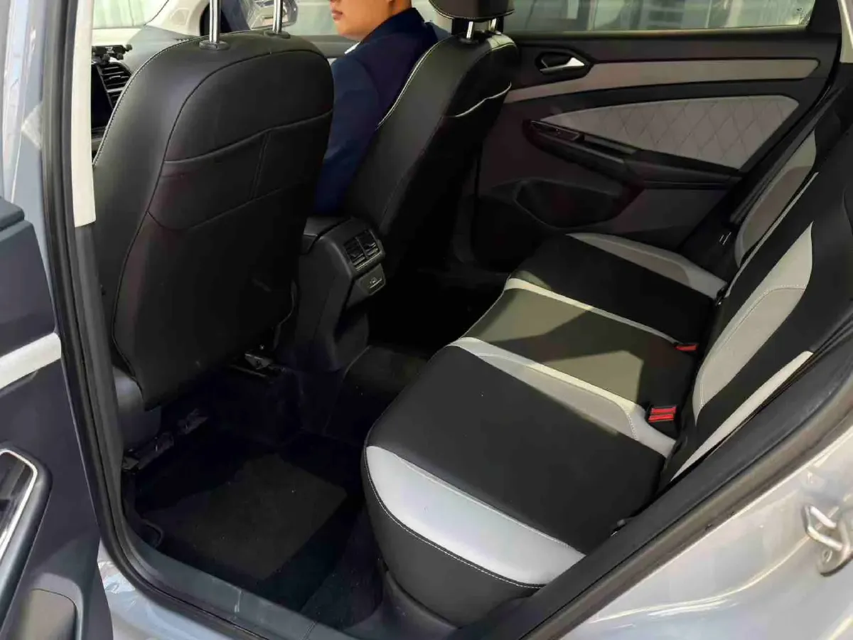 2023 Jetta VS7 1.4T 150HP L4 6AT,autocango,china used car exporter,china ev exporter,chinese used car exporter,chinese used ev exporter