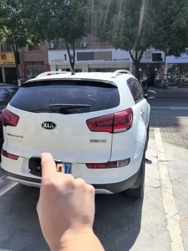 2016 Kia Sportage R 2.0L 165HP L4 6AT,autocango,china used car exporter,china ev exporter,chinese used car exporter,chinese used ev exporter