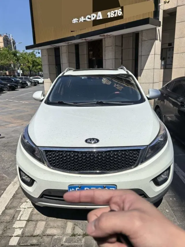 2016 Kia Sportage R 2.0L 165HP L4 6AT,autocango,china used car exporter,china ev exporter,chinese used car exporter,chinese used ev exporter