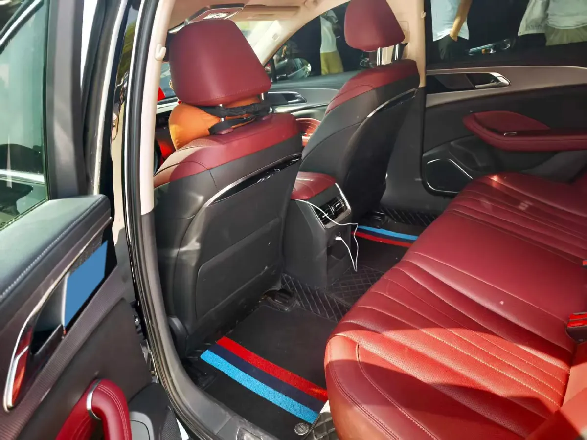2023 HongQi H5 2.0T 224HP L4 8AT,autocango,china used car exporter,china ev exporter,chinese used car exporter,chinese used ev exporter