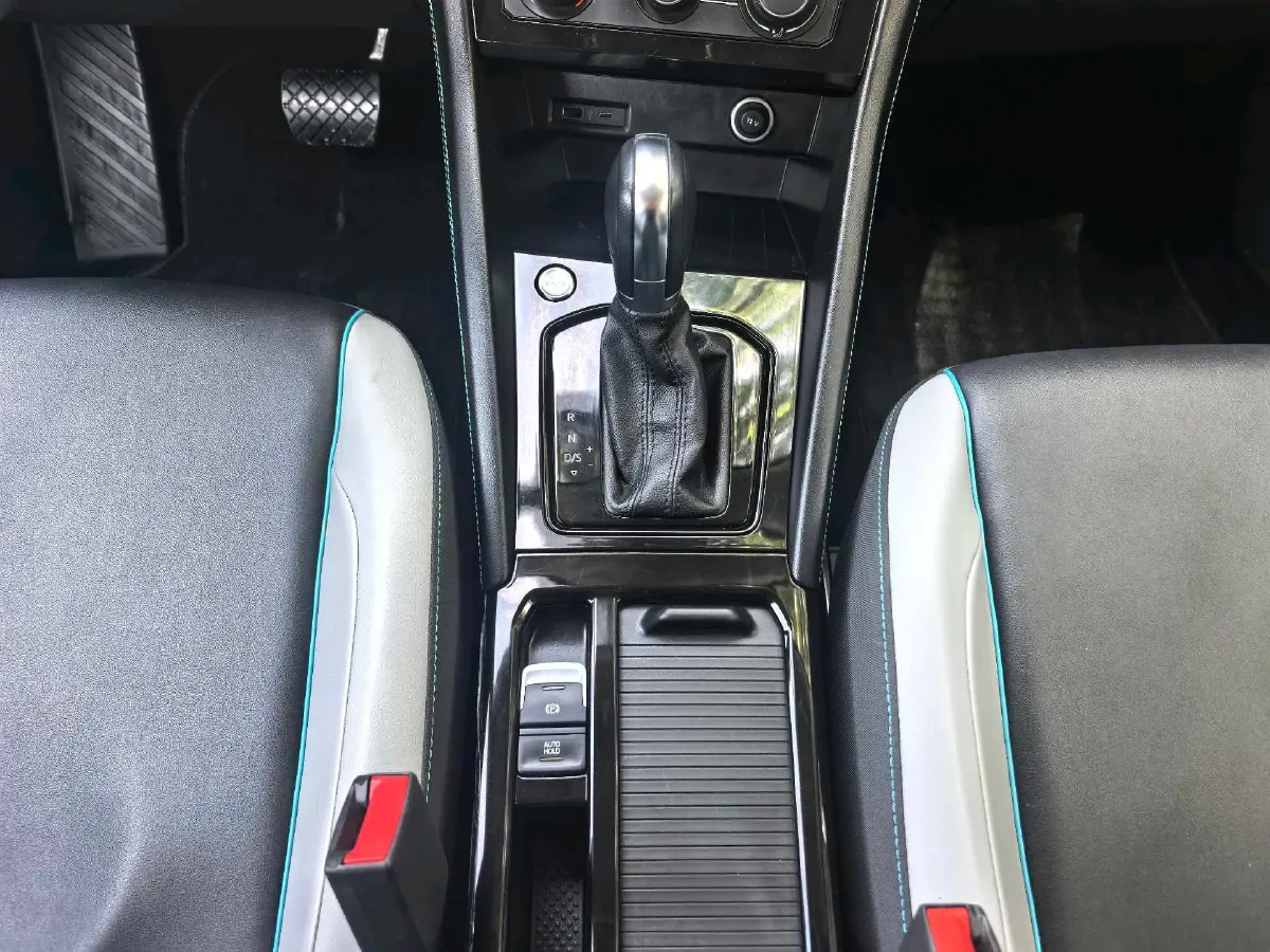 2023 Jetta VS5 1.4T 150HP L4 6AT,autocango,china used car exporter,china ev exporter,chinese used car exporter,chinese used ev exporter