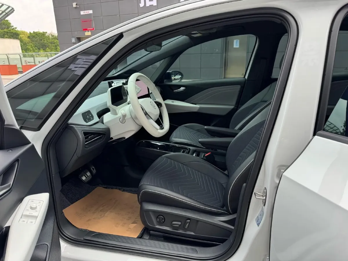 2024 Volkswagen ID.3 BEV 52.8KWH,autocango,china used car exporter,china ev exporter,chinese used car exporter,chinese used ev exporter