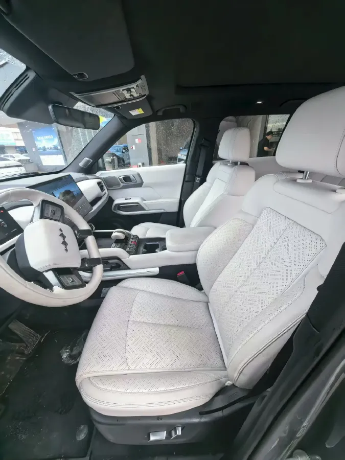 2025 FangChengBao Tai 3 BEV,autocango,china used car exporter,china ev exporter,chinese used car exporter,chinese used ev exporter