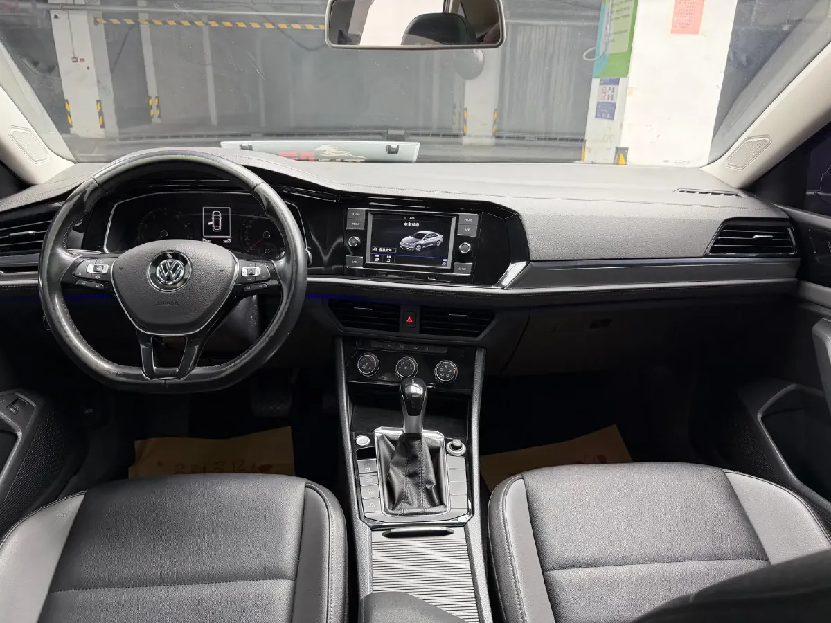 2019 Jeep Renegade 1.3T 173HP L4 7DCT,autocango,china used car exporter,china ev exporter,chinese used car exporter,chinese used ev exporter