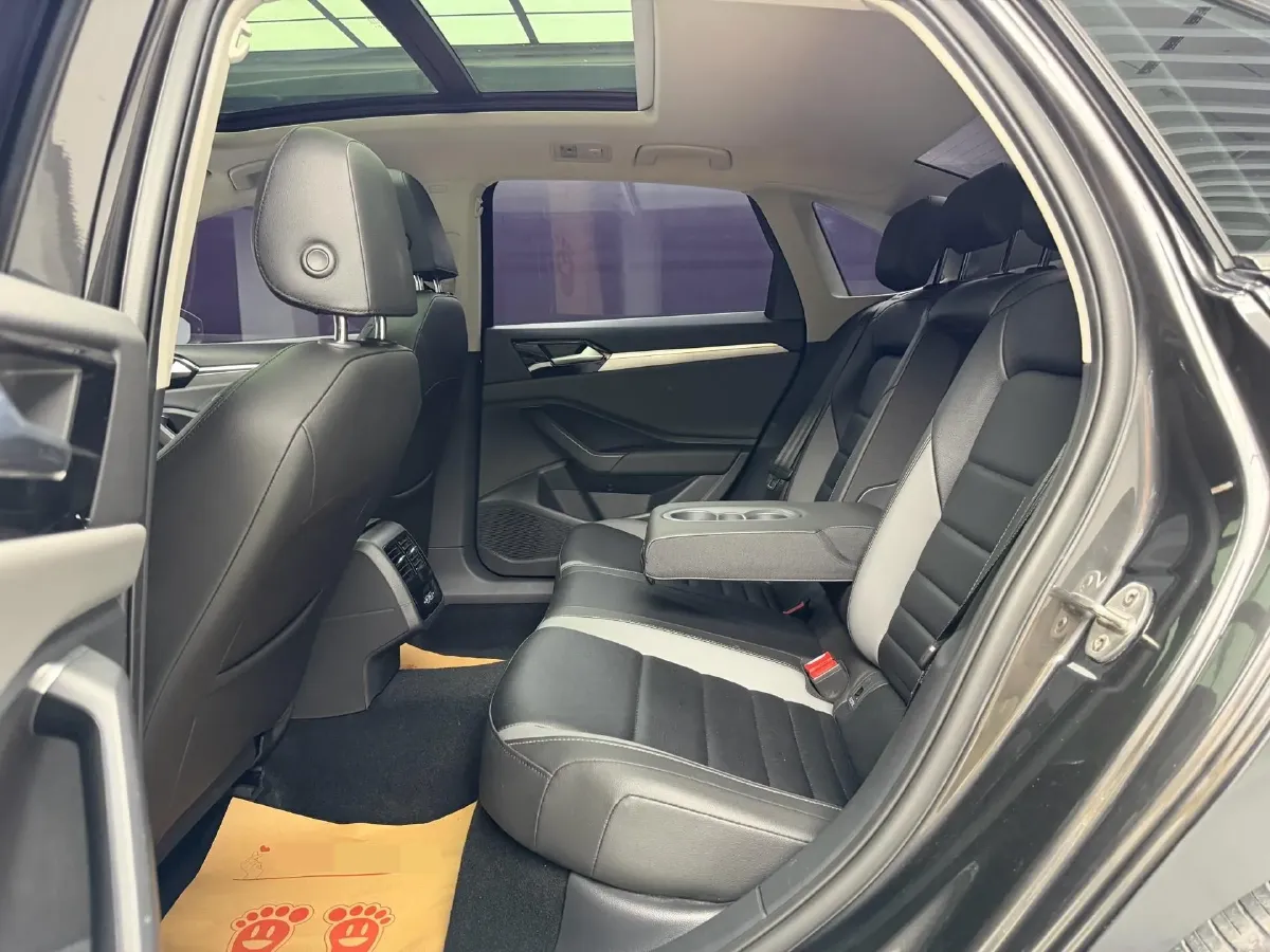 2019 Jeep Renegade 1.3T 173HP L4 7DCT,autocango,china used car exporter,china ev exporter,chinese used car exporter,chinese used ev exporter