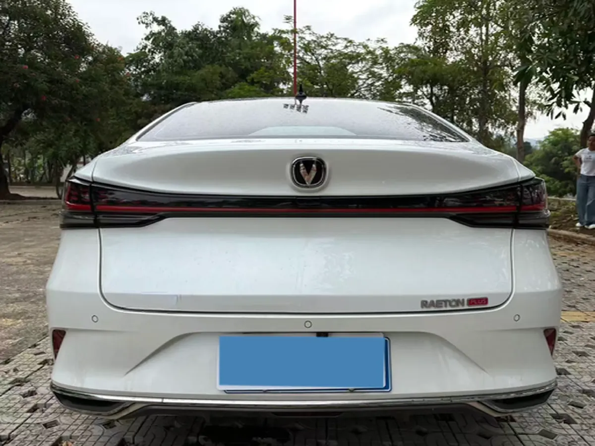 2023 ChangAn Raeton Plus 1.5T 188HP L4 7DCT,autocango,china used car exporter,china ev exporter,chinese used car exporter,chinese used ev exporter
