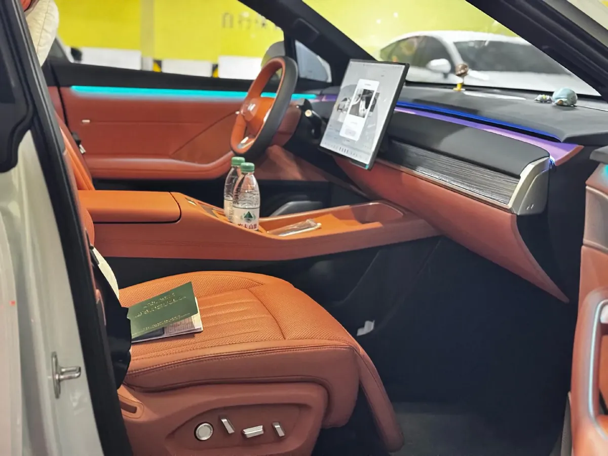2024 ONVO L60 BEV 60KWH,autocango,china used car exporter,china ev exporter,chinese used car exporter,chinese used ev exporter
