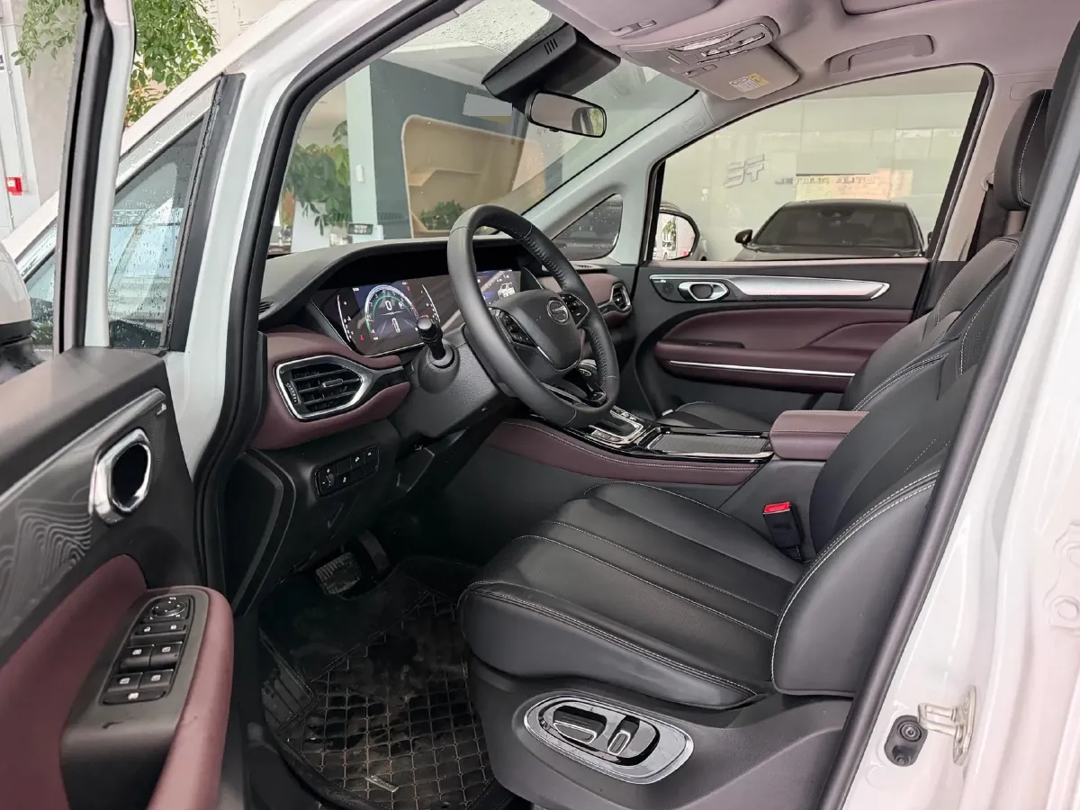 2023 GAC Trumpchi M6 1.5T 177HP L4 7DCT,autocango,china used car exporter,china ev exporter,chinese used car exporter,chinese used ev exporter