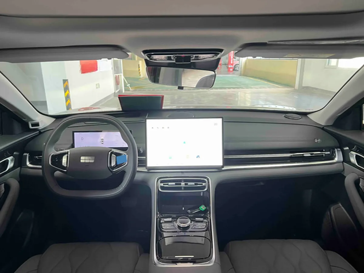2025 Geely Galaxy A7 1.5L 112HP L4 1DHT PHEV,autocango,china used car exporter,china ev exporter,chinese used car exporter,chinese used ev exporter