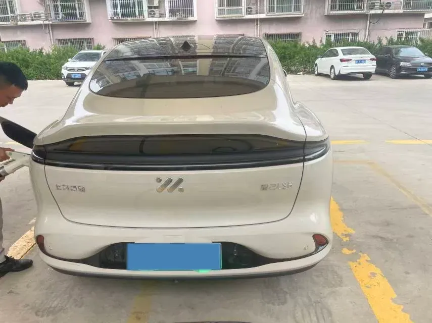 2023 IM LS6 BEV 71KWH,autocango,china used car exporter,china ev exporter,chinese used car exporter,chinese used ev exporter