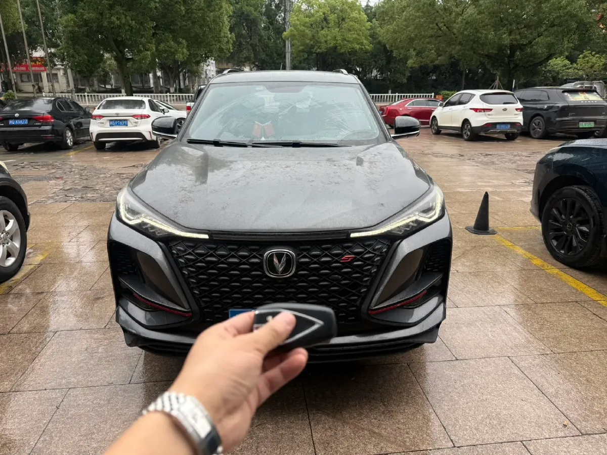 2020 ChangAn CS75 Plus 1.5T 178HP L4 6AT,autocango,china used car exporter,china ev exporter,chinese used car exporter,chinese used ev exporter