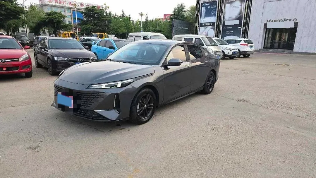 2023 ChangAn Lamore 1.5T 170HP L4 7DCT,autocango,china used car exporter,china ev exporter,chinese used car exporter,chinese used ev exporter