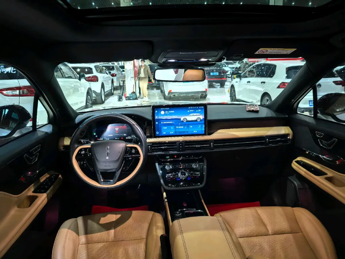 2022 Lincoln Corsair 2.0T 245HP L4 8AT,autocango,china used car exporter,china ev exporter,chinese used car exporter,chinese used ev exporter