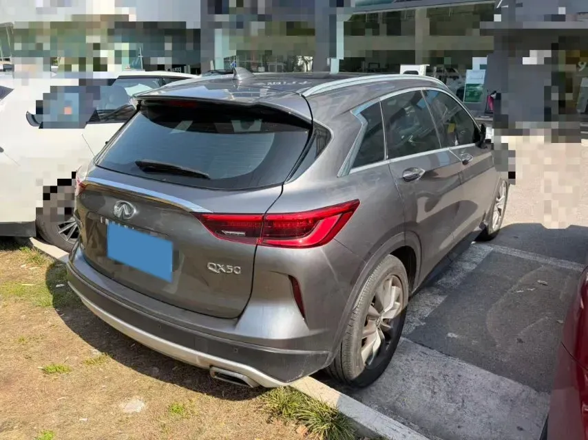 2018 Jeep Grand Commander 2.0T 265HP L4 9AT,autocango,china used car exporter,china ev exporter,chinese used car exporter,chinese used ev exporter