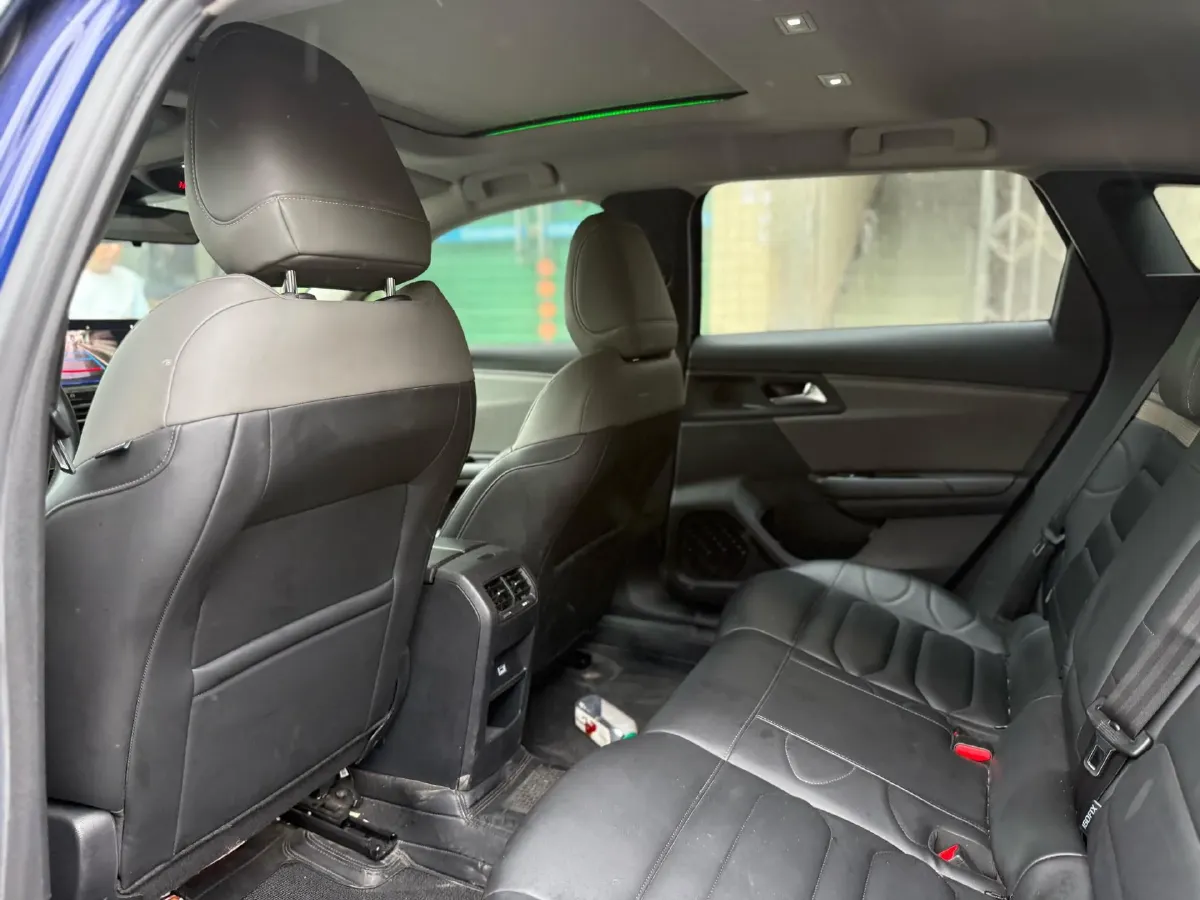 2021 Citroen C5 X 1.6T 175HP L4 8AT,autocango,china used car exporter,china ev exporter,chinese used car exporter,chinese used ev exporter