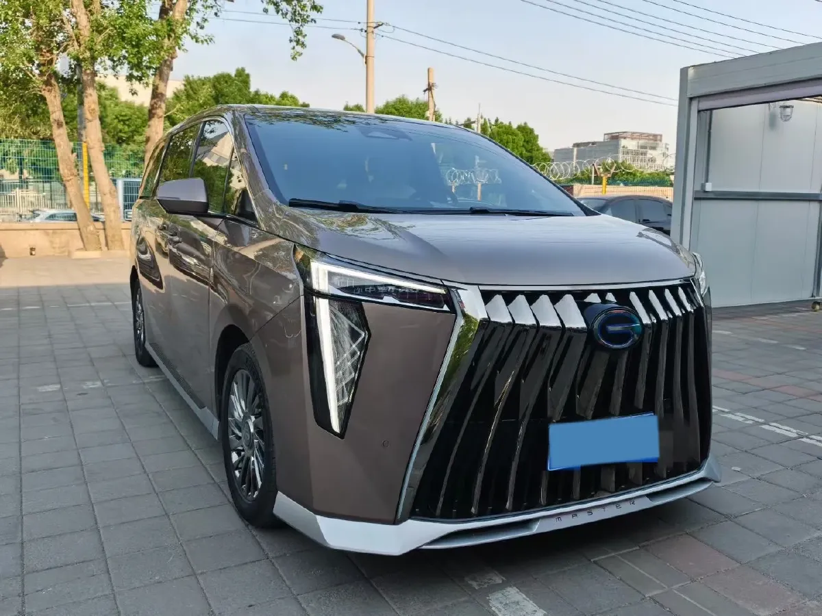 2023 GAC Trumpchi M8 2.0T 190HP L4 E-CVT Hybrid,autocango,china used car exporter,china ev exporter,chinese used car exporter,chinese used ev exporter