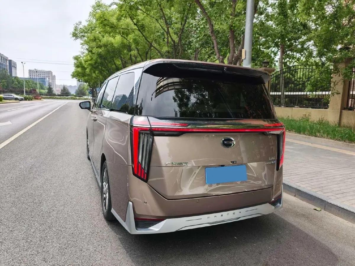 2023 GAC Trumpchi M8 2.0T 190HP L4 E-CVT Hybrid,autocango,china used car exporter,china ev exporter,chinese used car exporter,chinese used ev exporter