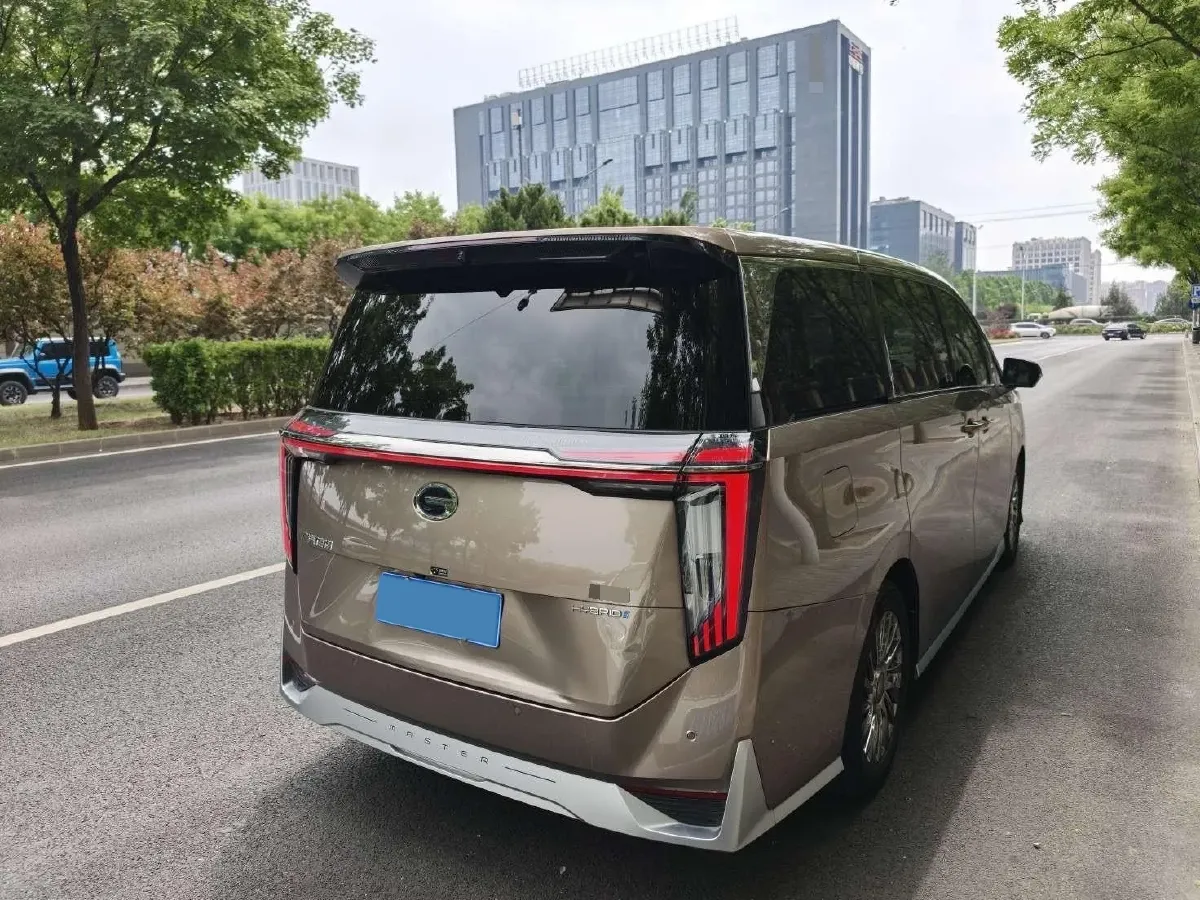 2023 GAC Trumpchi M8 2.0T 190HP L4 E-CVT Hybrid,autocango,china used car exporter,china ev exporter,chinese used car exporter,chinese used ev exporter