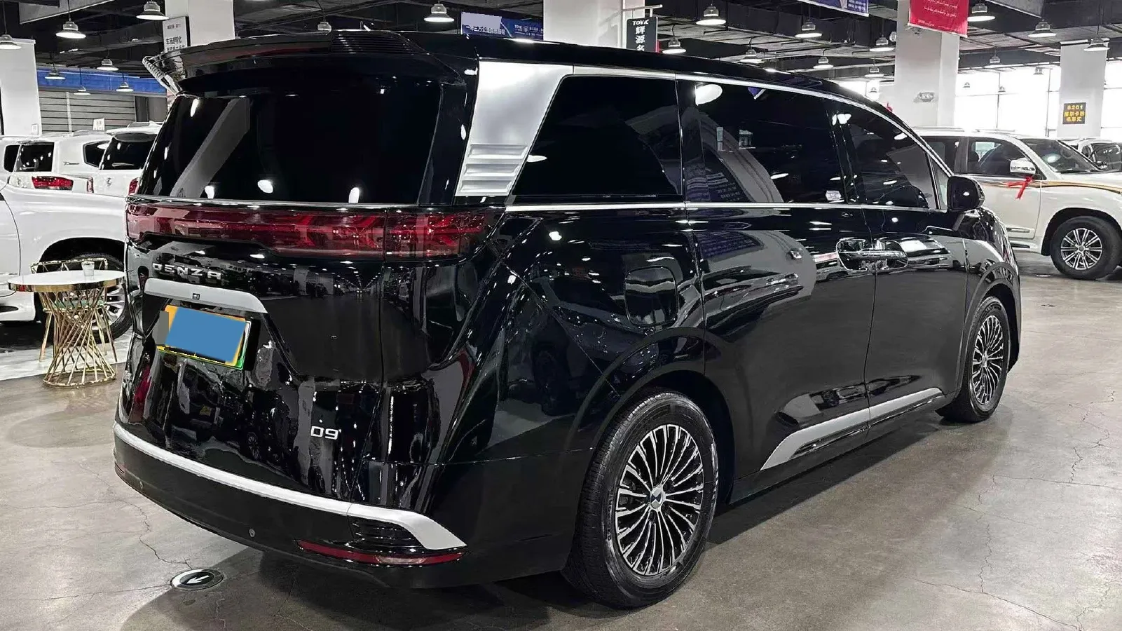 2024 Denza D9 1.5T 139HP L4 E-CVT PHEV 40KWH,autocango,china used car exporter,china ev exporter,chinese used car exporter,chinese used ev exporter