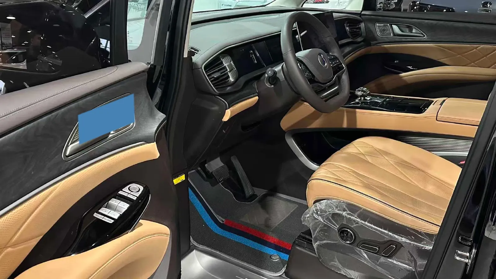 2024 Denza D9 1.5T 139HP L4 E-CVT PHEV 40KWH,autocango,china used car exporter,china ev exporter,chinese used car exporter,chinese used ev exporter