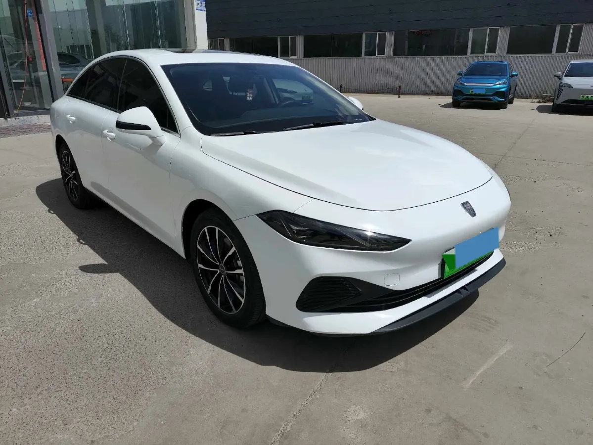 2025 Roewe D7 1.5L 112HP L4 1DHT PHEV 19.7KWH,autocango,china used car exporter,china ev exporter,chinese used car exporter,chinese used ev exporter