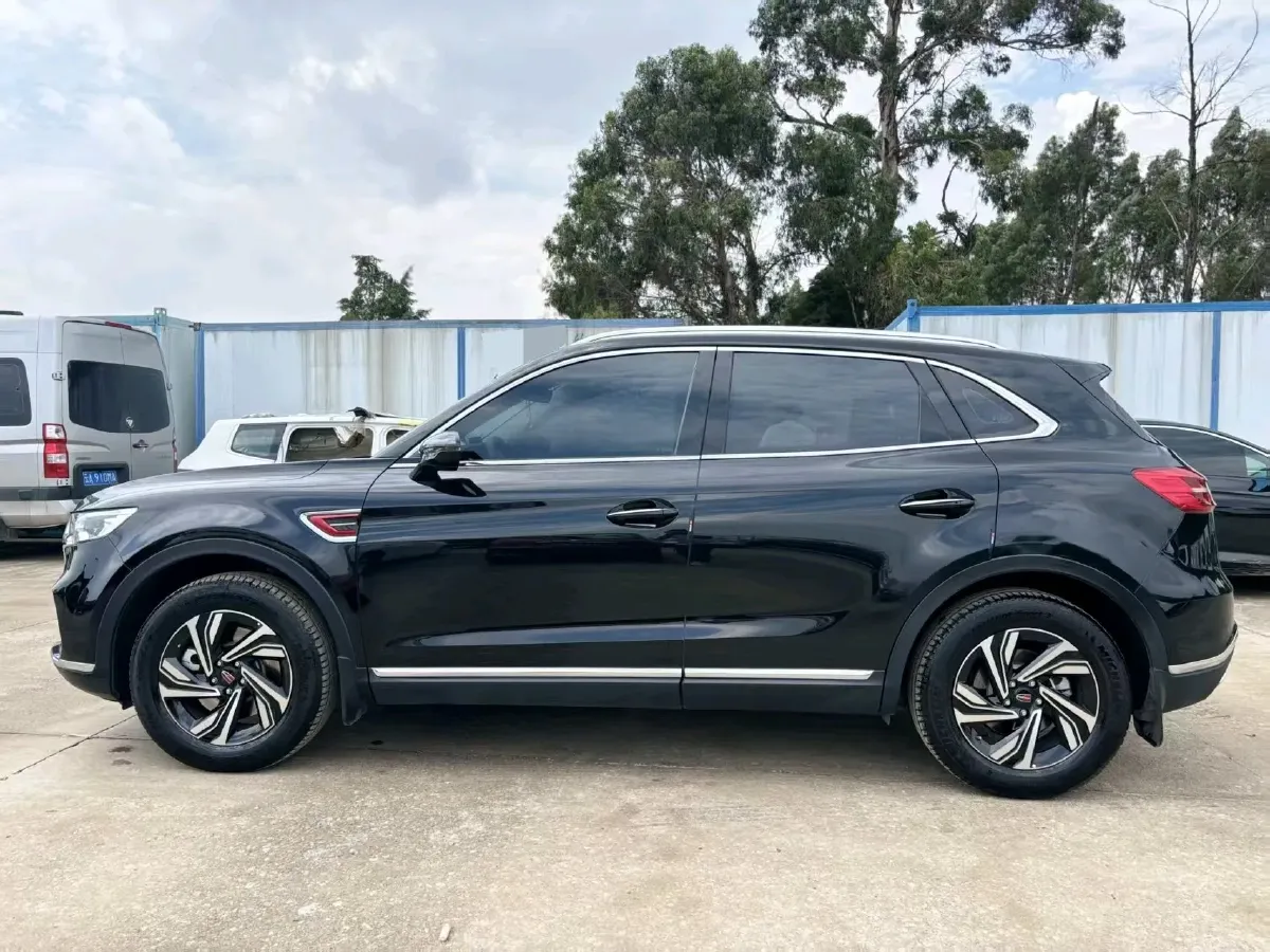 2022 HongQi HS5 2.0T 224HP L4 6AT,autocango,china used car exporter,china ev exporter,chinese used car exporter,chinese used ev exporter