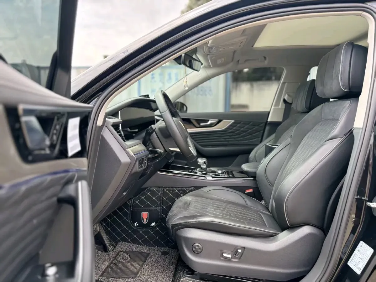 2022 HongQi HS5 2.0T 224HP L4 6AT,autocango,china used car exporter,china ev exporter,chinese used car exporter,chinese used ev exporter