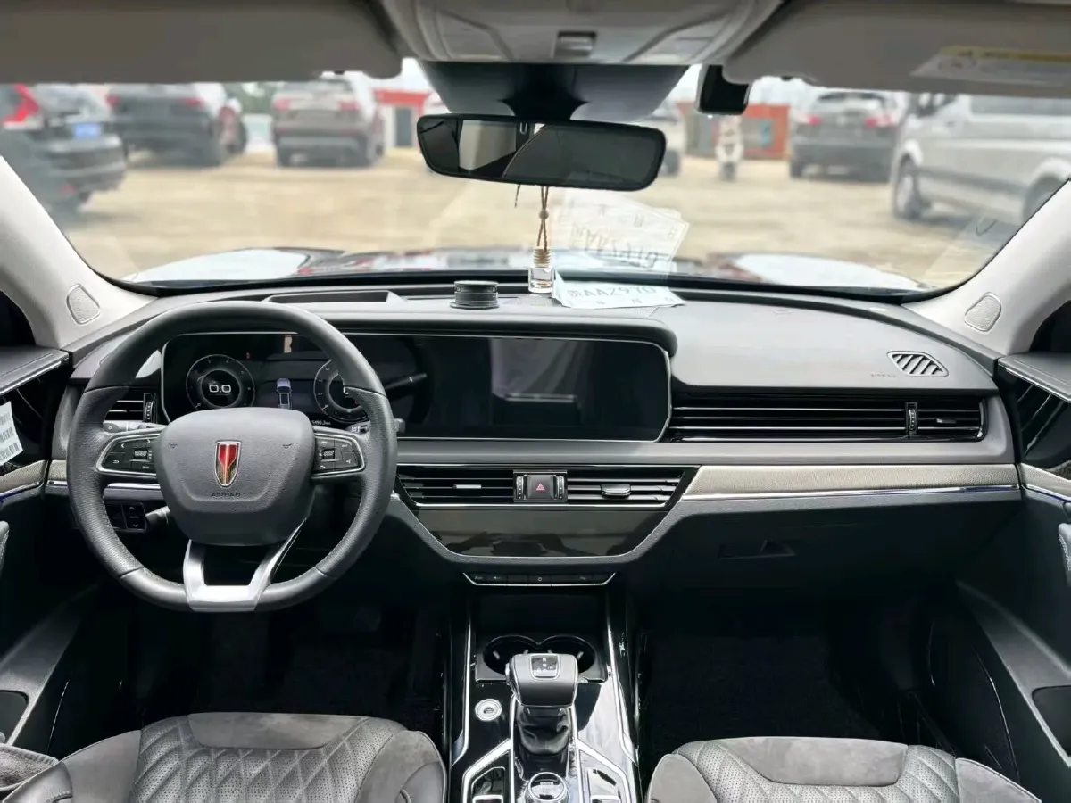 2022 HongQi HS5 2.0T 224HP L4 6AT,autocango,china used car exporter,china ev exporter,chinese used car exporter,chinese used ev exporter