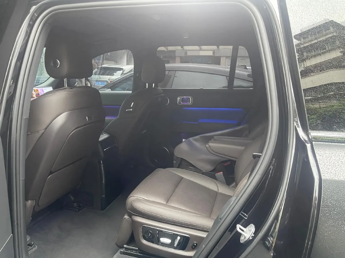 2022 Li L9 Range Extended 154HP REEV 42.6KWH,autocango,china used car exporter,china ev exporter,chinese used car exporter,chinese used ev exporter