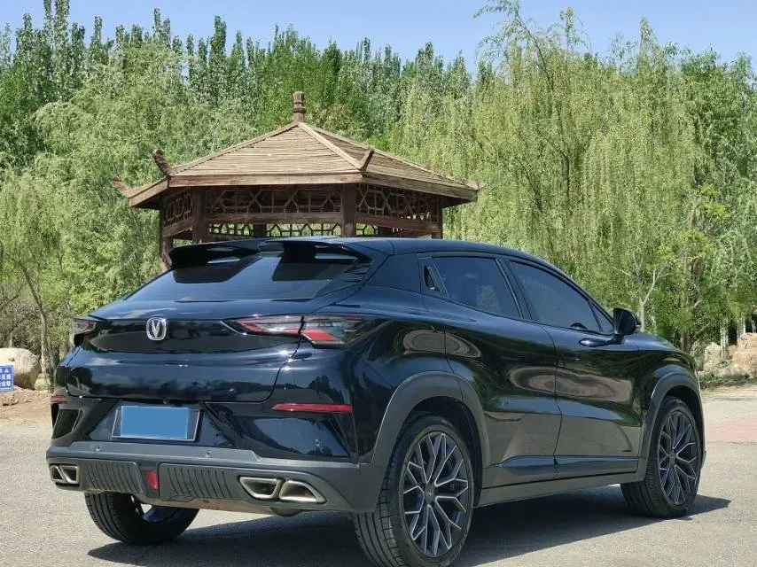 2022 ChangAn UNI-T 1.5T 188HP L4 7DCT,autocango,china used car exporter,china ev exporter,chinese used car exporter,chinese used ev exporter