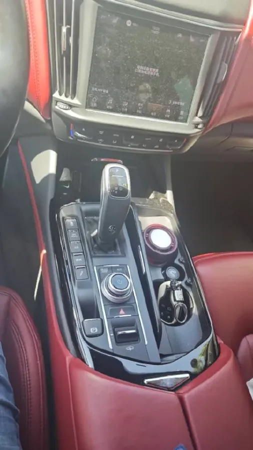 2021 Maserati Levante 3.0T 350HP V6 8AT,autocango,china used car exporter,china ev exporter,chinese used car exporter,chinese used ev exporter