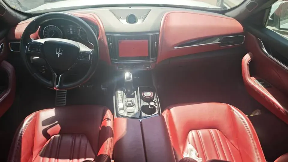 2021 Maserati Levante 3.0T 350HP V6 8AT,autocango,china used car exporter,china ev exporter,chinese used car exporter,chinese used ev exporter