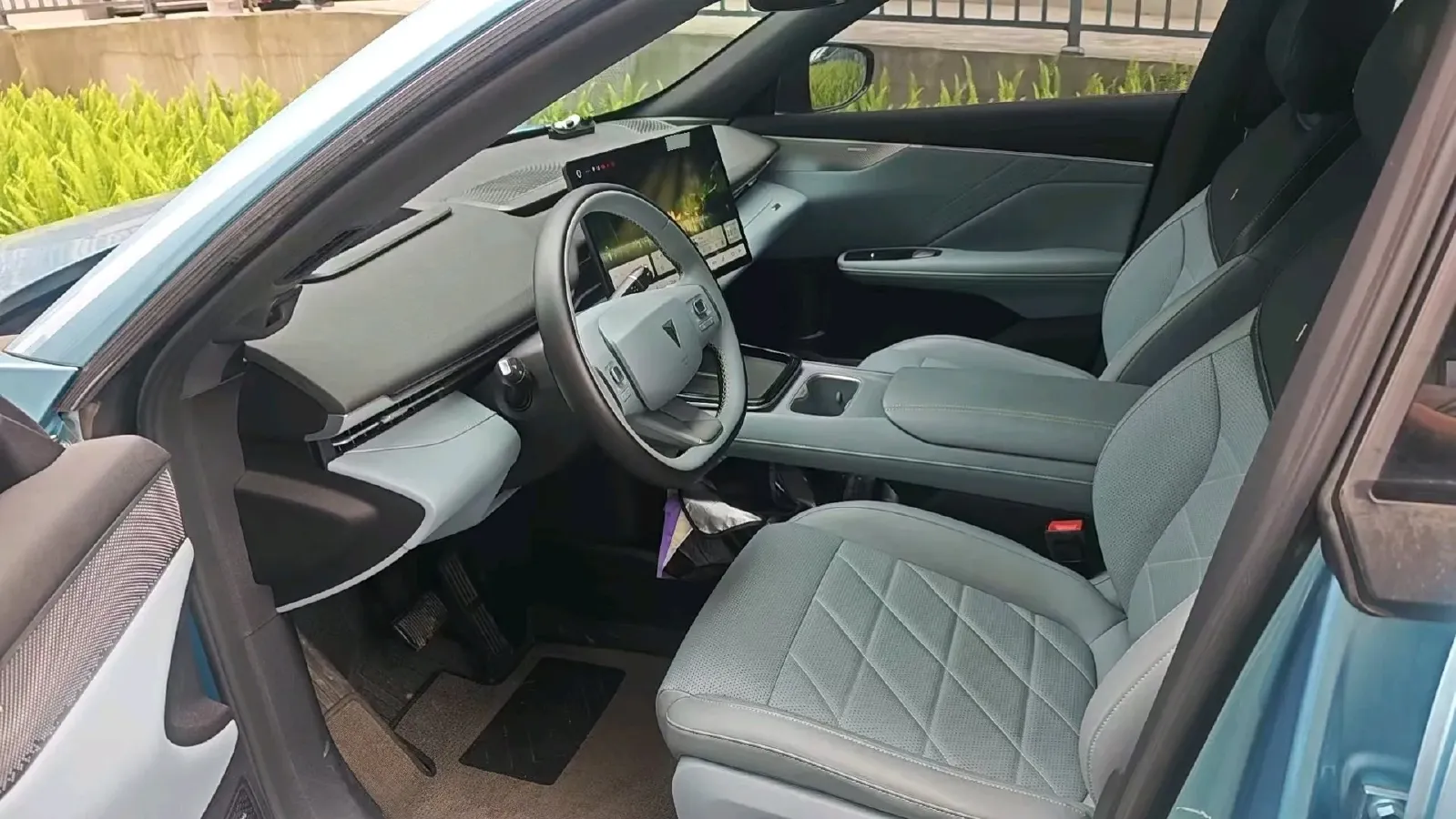2025 ChangAn QiYuan A07 BEV 56.1KWH,autocango,china used car exporter,china ev exporter,chinese used car exporter,chinese used ev exporter