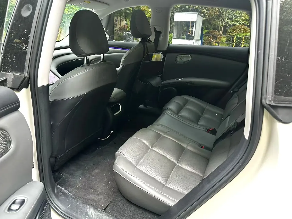 2025 IM LS6 BEV 83KWH,autocango,china used car exporter,china ev exporter,chinese used car exporter,chinese used ev exporter