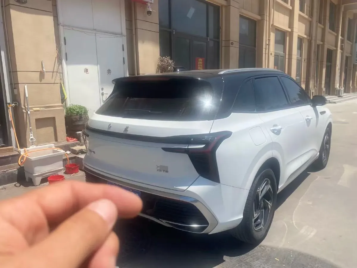2024 HongQi HS3 1.5T 169HP L4 7DCT,autocango,china used car exporter,china ev exporter,chinese used car exporter,chinese used ev exporter
