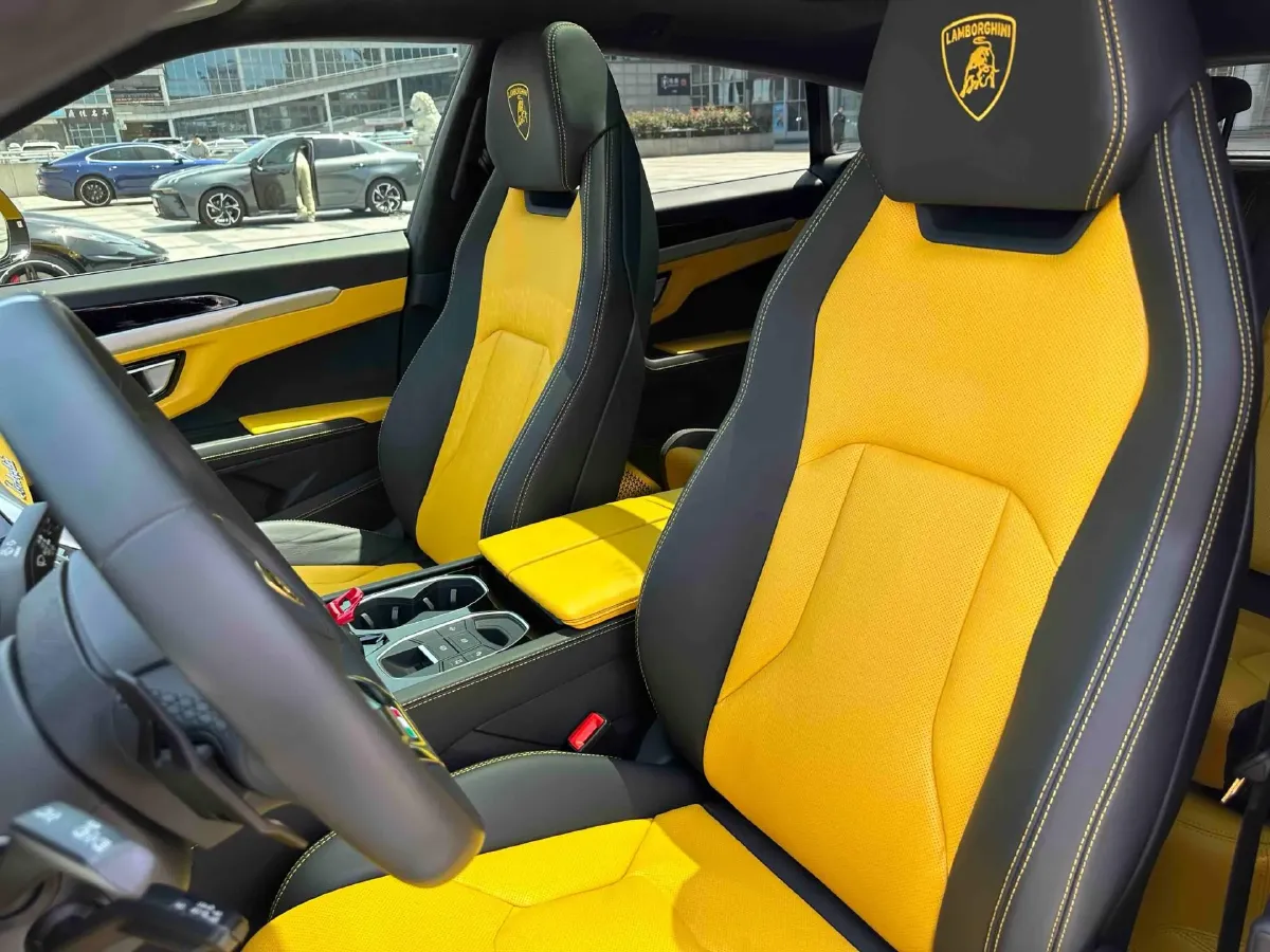 2021 Lamborghini Urus 4.0T 641HP V8 8AT,autocango,china used car exporter,china ev exporter,chinese used car exporter,chinese used ev exporter