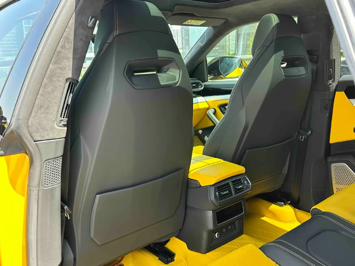 2021 Lamborghini Urus 4.0T 641HP V8 8AT,autocango,china used car exporter,china ev exporter,chinese used car exporter,chinese used ev exporter