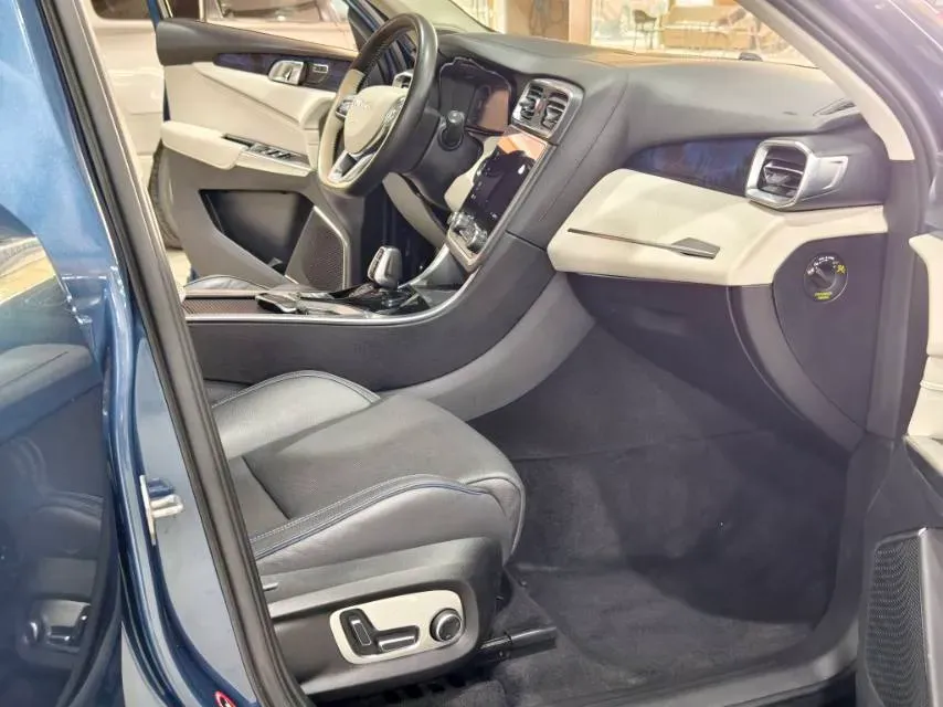 2019 LYNK&CO 01 2.0T 190HP L4 6AT,autocango,china used car exporter,china ev exporter,chinese used car exporter,chinese used ev exporter
