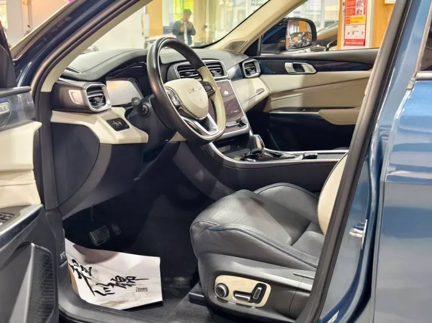 2019 LYNK&CO 01 2.0T 190HP L4 6AT,autocango,china used car exporter,china ev exporter,chinese used car exporter,chinese used ev exporter